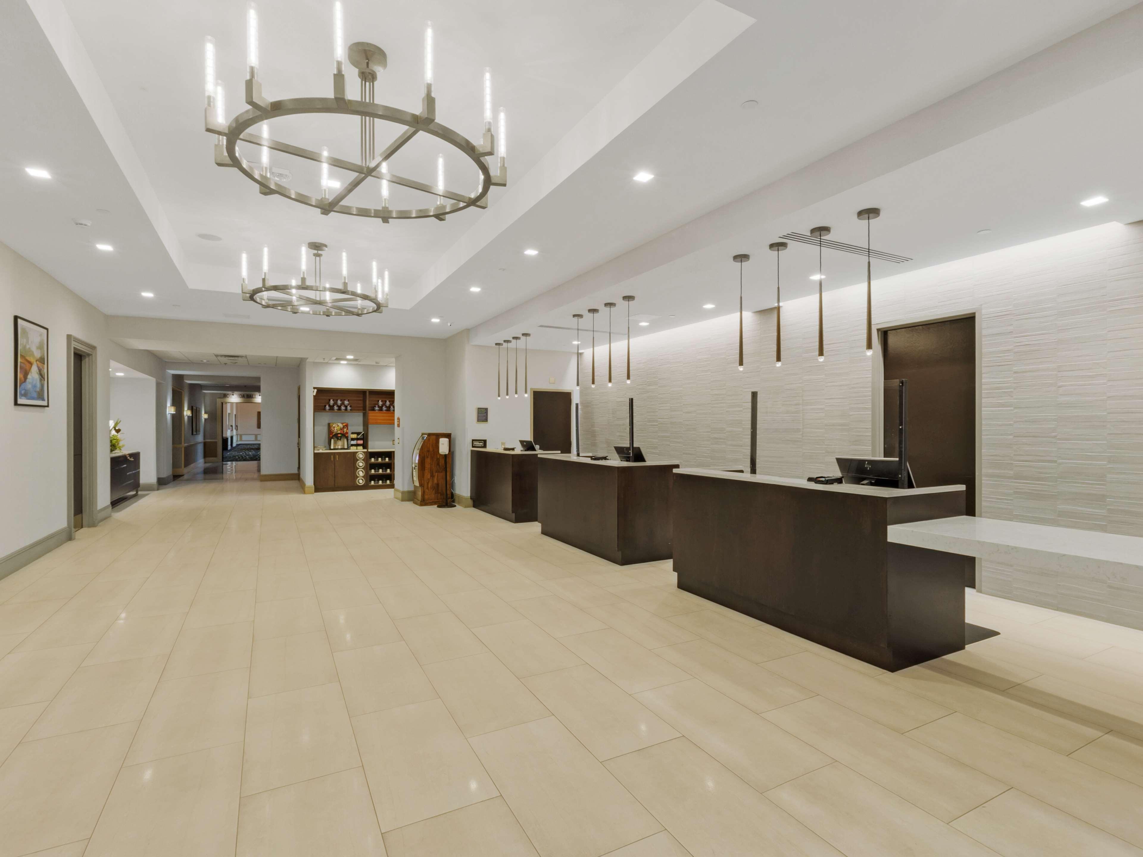 Doubletree By Hilton Charlottesville Exterior foto