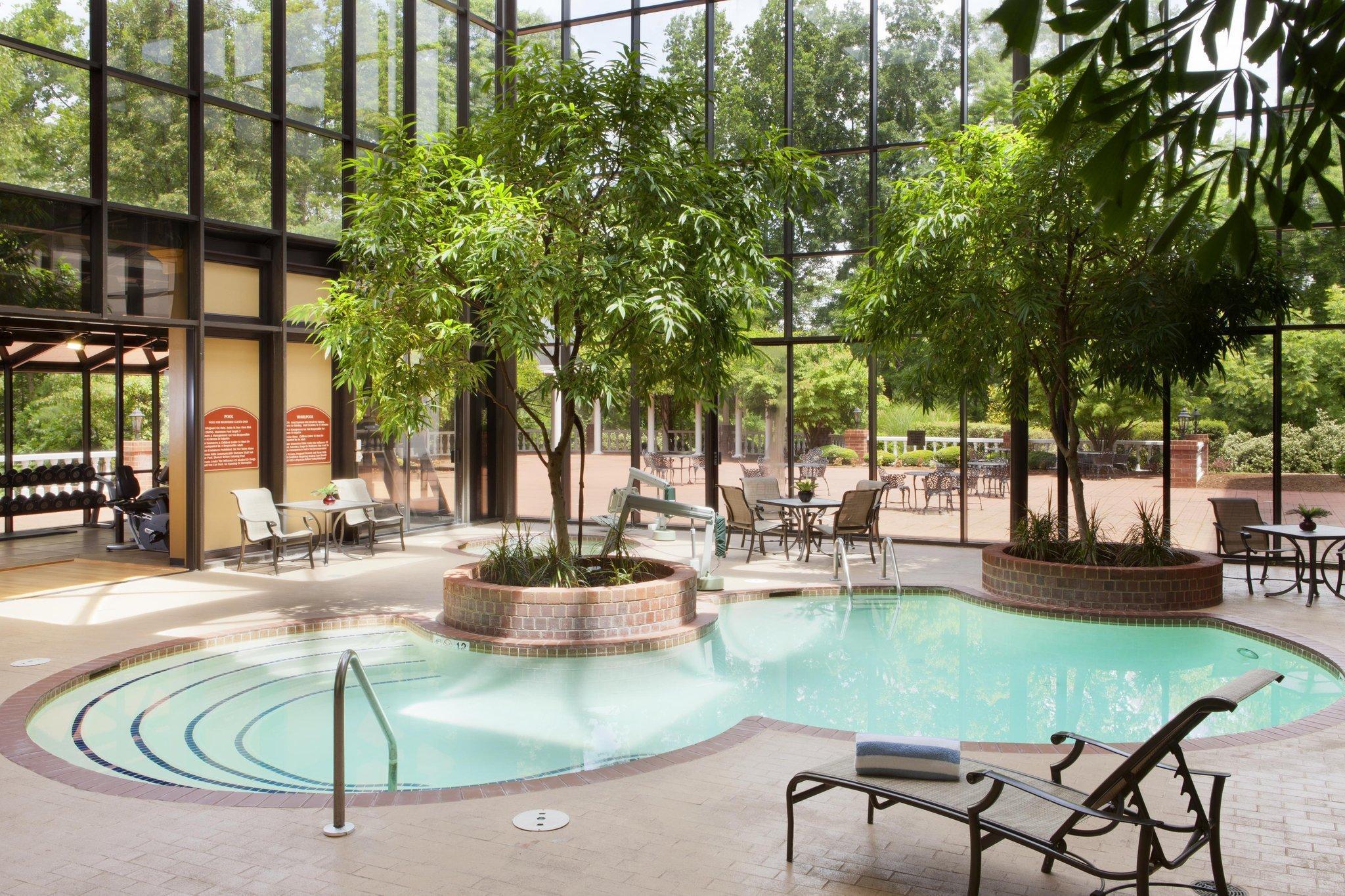 Doubletree By Hilton Charlottesville Exterior foto