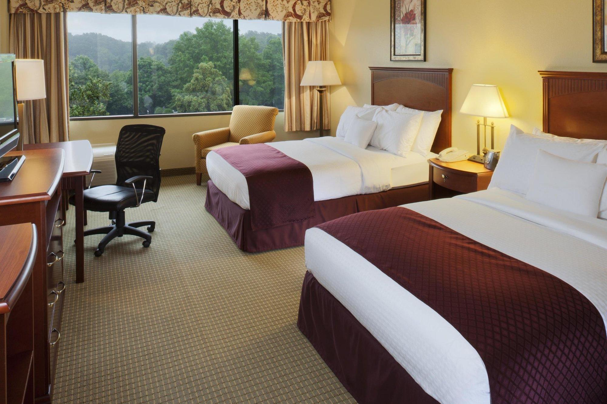 Doubletree By Hilton Charlottesville Exterior foto
